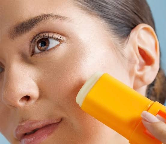 ضدآفتاب استیکی بیوکسین برای انواع پوست Spf50