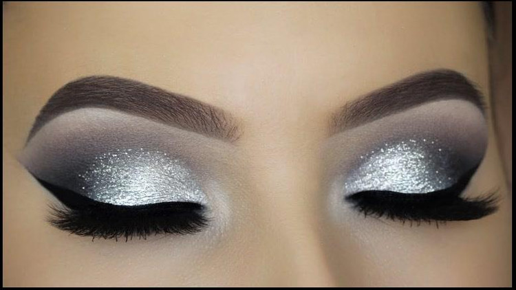 مداد چشم پایه واکسی نقره ای (۰۶) بسیار بادوام برند یورن